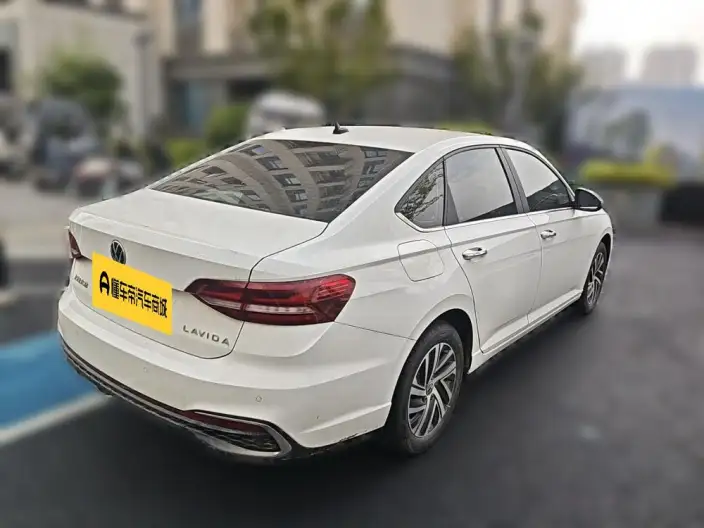 Volkswagen Lavida 2024 Model 1.5L Automatic Starry Sky Five Million Edition – фото 2