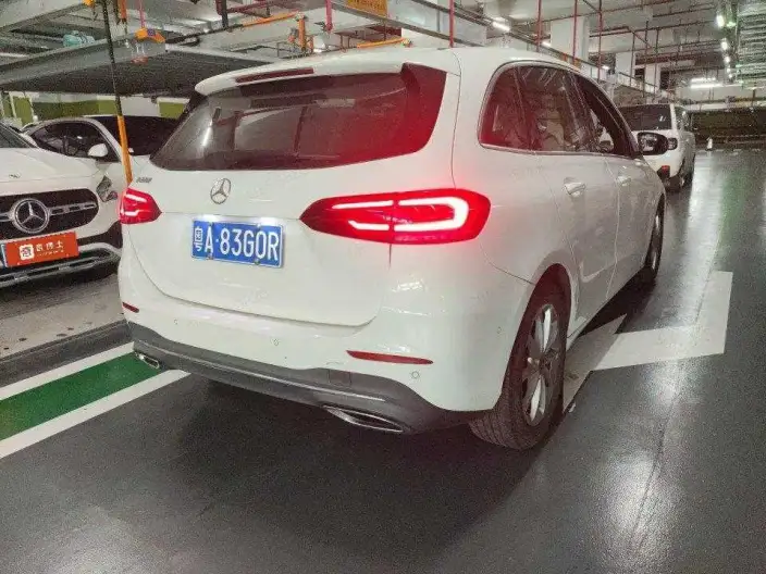 Mercedes-Benz B-Class 2023 Model B 200 Fashion Model – фото 4