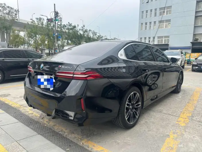 BMW 5 Series 2026 Model 530Li Leading Model M Sports Set – фото 6