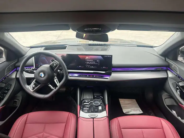BMW 5 Series 2026 Model 530Li Leading Model M Sports Set – фото 7