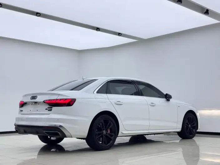 Audi A4 L 2023 Model 40 TFSI Fashion Dynamic Model – фото 4