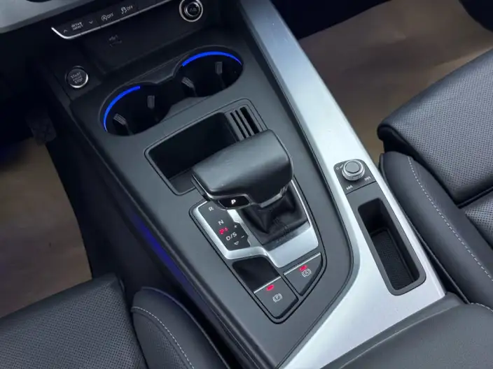 Audi A4 L 2023 Model 40 TFSI Fashion Dynamic Model – фото 10