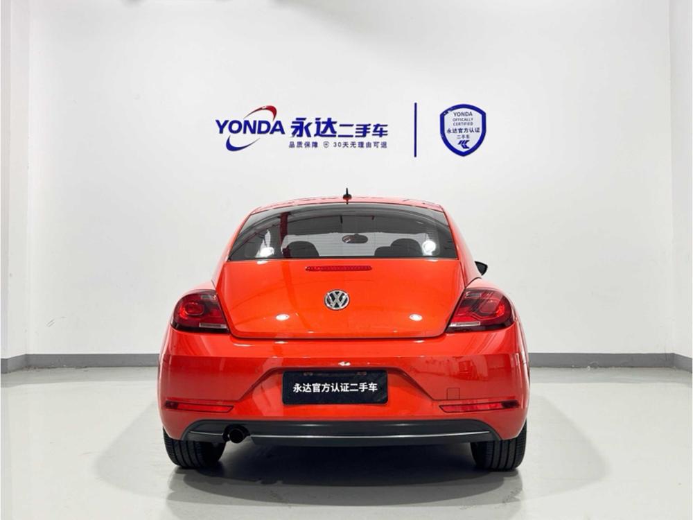Beetle 2018 модификация 180TSI Le движение Orange Edition – фото 4