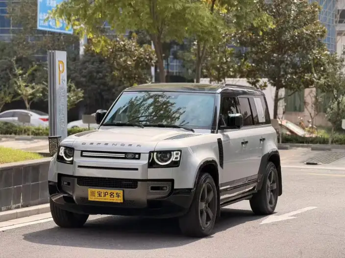 Land Rover Defender 2023 Model 110 3.0T P400 X-Dynamic HSE