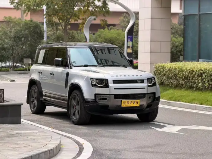 Land Rover Defender 2023 Model 110 3.0T P400 X-Dynamic HSE