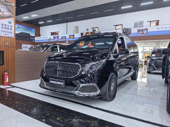 Viano 2023 Model 2.0T Elite Edition 7 seat – фото 1