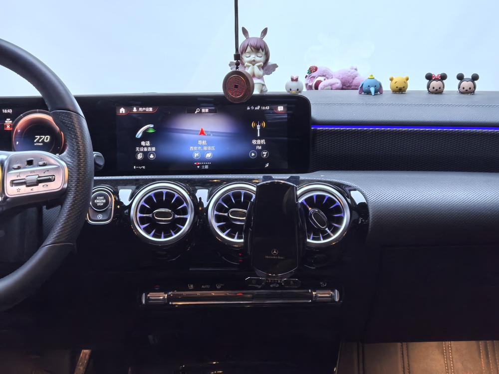 Mercedes-Benz A-Class 2022 A 200 L Sport Sedan Style – фото 10