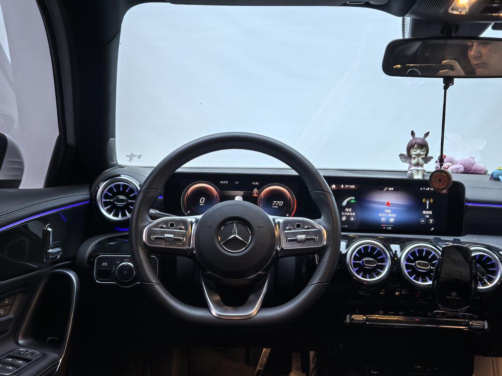 Mercedes-Benz A-Class 2022 A 200 L Sport Sedan Style – фото 14