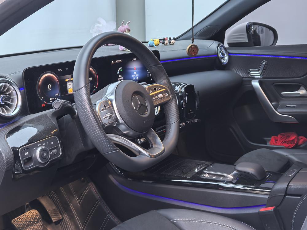 Mercedes-Benz A-Class 2022 A 200 L Sport Sedan Style – фото 15