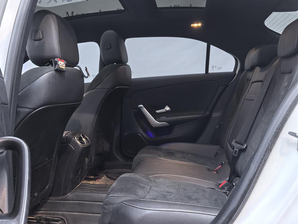 Mercedes-Benz A-Class 2022 A 200 L Sport Sedan Style – фото 20