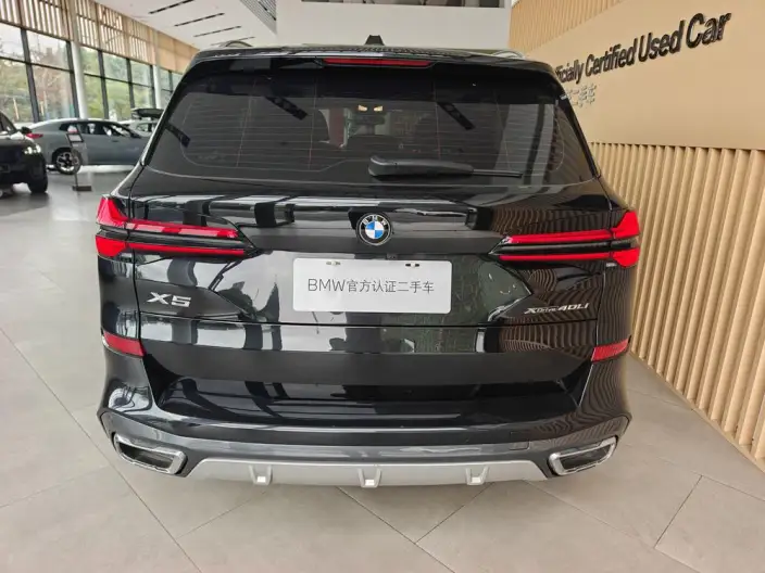 BMW X5 2023 Model xDrive40Li M Sports Set – фото 6