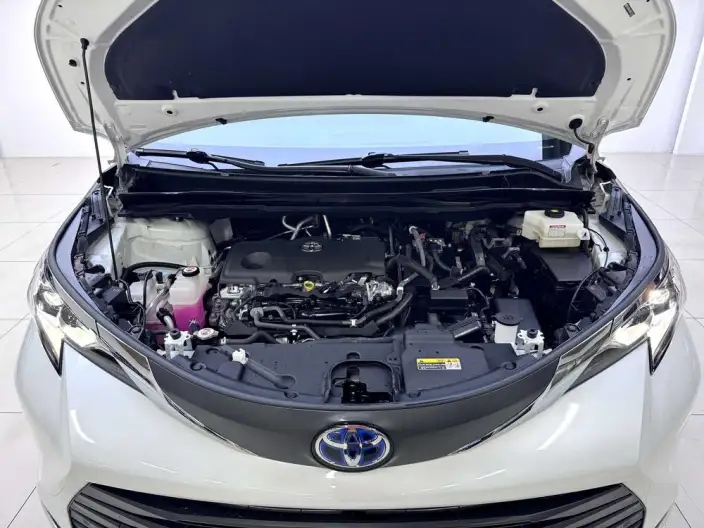 Toyota Sienna 2023 Model Hybrid 2.5L Comfort Edition – фото 5