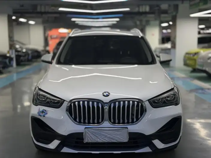 BMW X1 2022 Model sDrive25Li Leading Model – фото 2