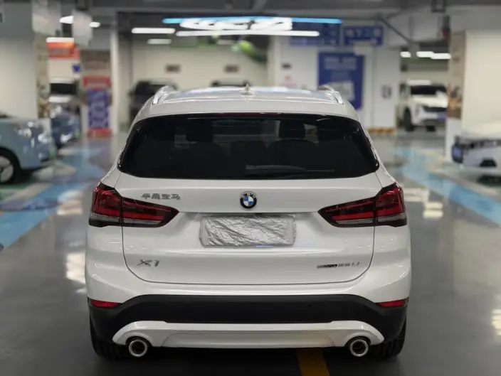 BMW X1 2022 Model sDrive25Li Leading Model – фото 5