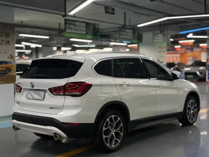BMW X1 2022 Model sDrive25Li Leading Model – фото 6