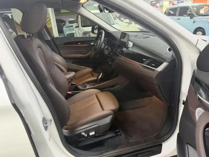 BMW X1 2022 Model sDrive25Li Leading Model – фото 7