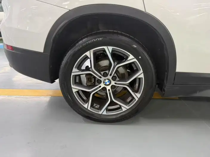 BMW X1 2022 Model sDrive25Li Leading Model – фото 8
