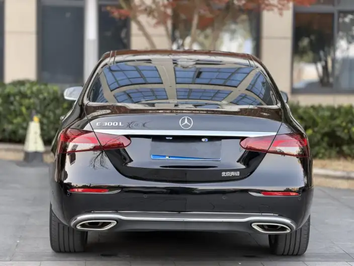 Mercedes-Benz E-Class 2023 Model E 300 L Luxury Model sedan – фото 5