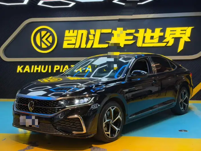 Volkswagen Passat 2023 Model 330TSI Starry sky Elite Edition – фото 1