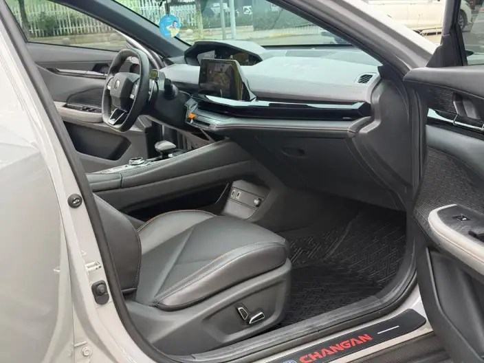 Changan UNI-V 2022 Model 1.5T Noble Model – фото 7