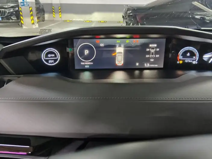 Changan UNI-V 2022 Model 1.5T Noble Model – фото 10