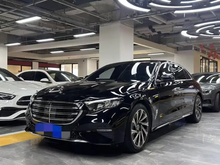 Mercedes-Benz E-Class 2024 Model E 300 L Luxury Model sedan – фото 1