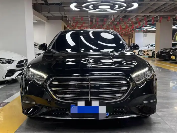Mercedes-Benz E-Class 2024 Model E 300 L Luxury Model sedan – фото 2