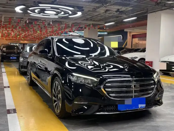 Mercedes-Benz E-Class 2024 Model E 300 L Luxury Model sedan – фото 3