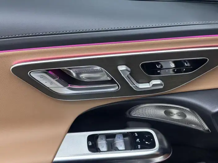 Mercedes-Benz E-Class 2024 Model E 300 L Luxury Model sedan – фото 7