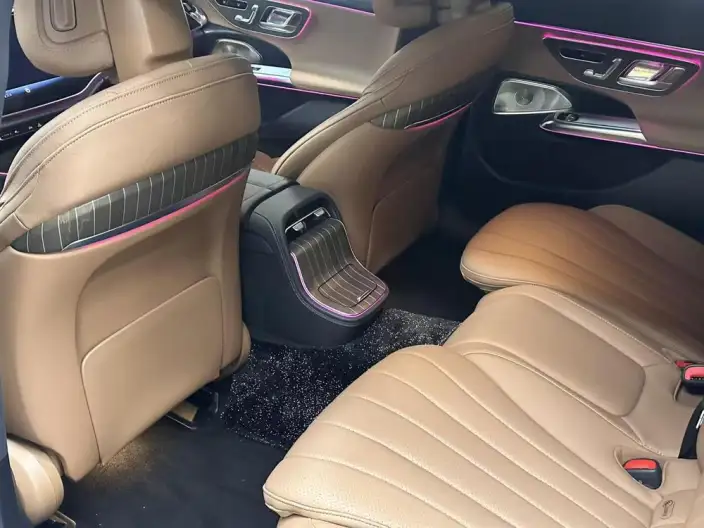 Mercedes-Benz E-Class 2024 Model E 300 L Luxury Model sedan – фото 10