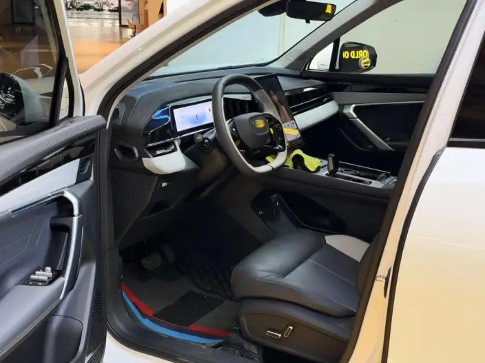 Geely Boyue L 2024 Model 1.5TD DCT Premium Edition – фото 9