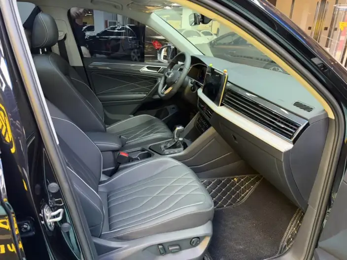 Volkswagen Tiguan L 2024 Model 330TSI 2WD R-Line Enjoy the version more – фото 7
