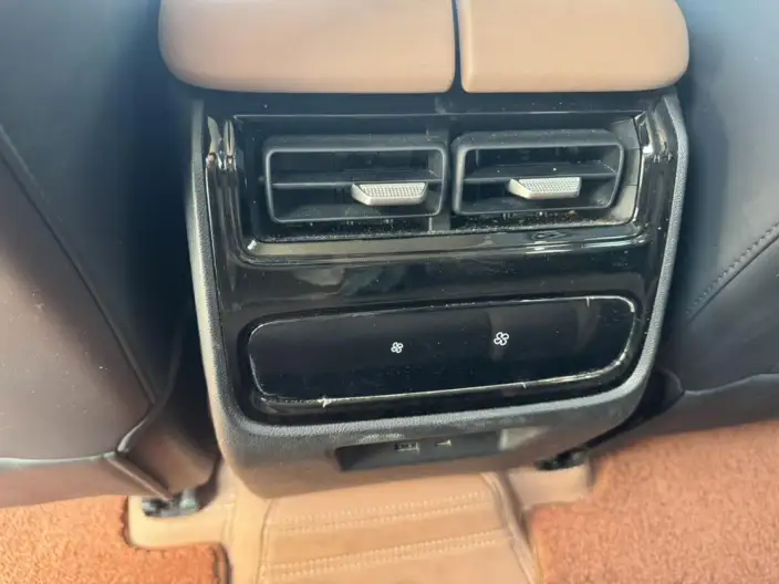 Chery Tiggo 8L 2024 Model 2.0T Automatic Deluxe Edition – фото 9
