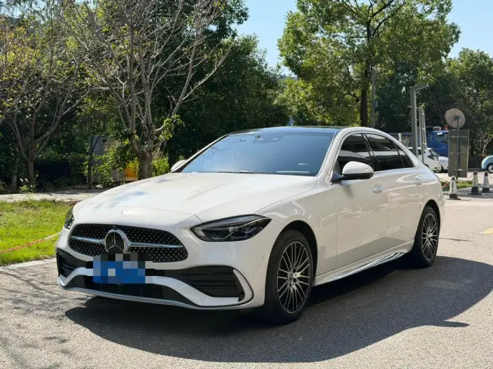 Mercedes-Benz C-Class 2026 Model C 260 L Sports sedan – фото 1