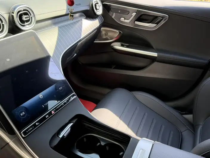 Mercedes-Benz C-Class 2026 Model C 260 L Sports sedan – фото 7