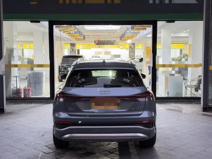 Audi Q4 e-tron 2022 Model 40 e-tron Genesis Edition – фото 5