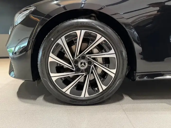 Mercedes-Benz E-Class 2024 Model Facelift E 300 L Luxury Model sedan – фото 9