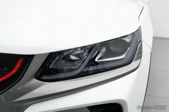 Geely Binyue 2021 Model 240T DCT Diamond Edition – фото 7