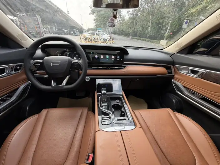 Bestune T99 2023 Model 20TD 6AT Noble Model – фото 10