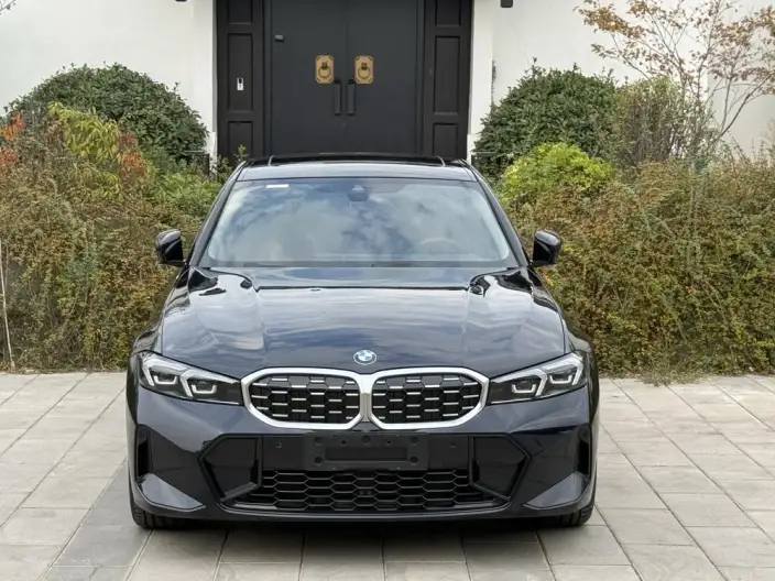 BMW 3 Series 2023 Model 325Li M Sports Set – фото 2