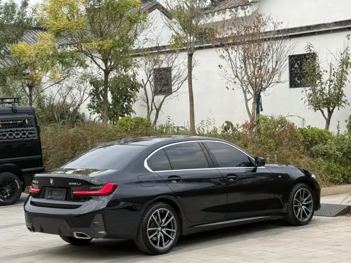 BMW 3 Series 2023 Model 325Li M Sports Set – фото 6