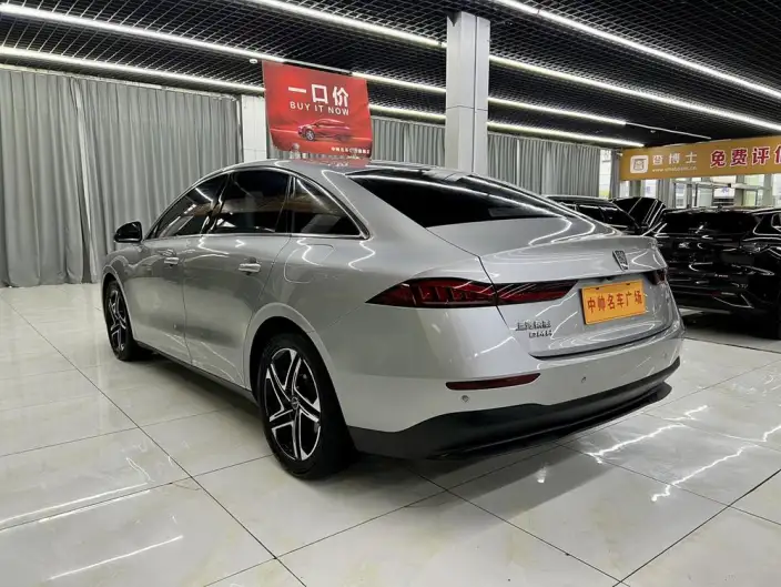 Roewe D7 DMH 2023 Model 125 Beyond Edition