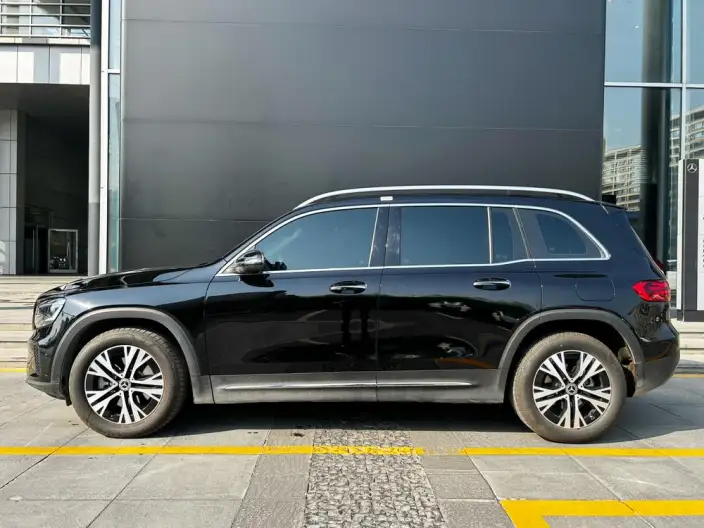 Mercedes-Benz GLB 2025 Model GLB 220 Dynamic Model – фото 3