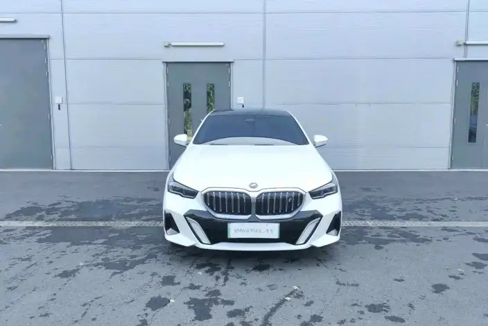 BMW i5 2024 Model eDrive35L M Sports Set – фото 2
