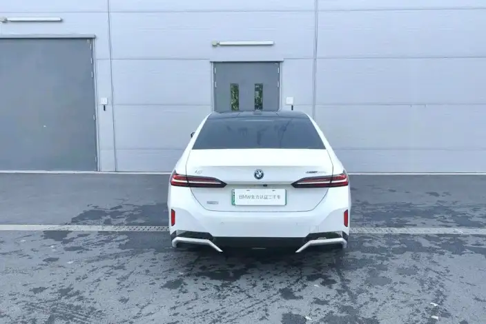 BMW i5 2024 Model eDrive35L M Sports Set – фото 4