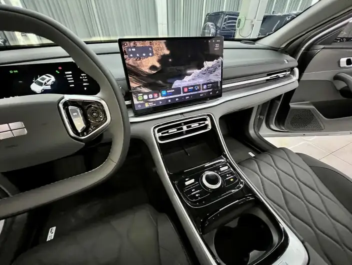 Geely Galaxy A7 EM 2025 Model 70km Luxury Xiang Edition – фото 9