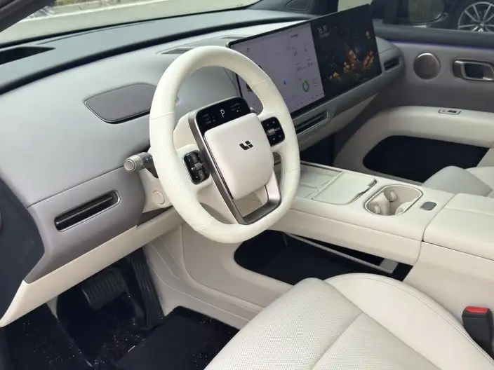 Li Auto i6 2025 Model 4WD Standard Edition – фото 9