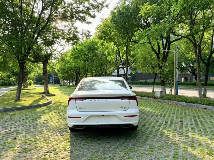 BESTUNE B70 2022 Model Third generation 2.0T Automatic Smart Enjoy Model – фото 5
