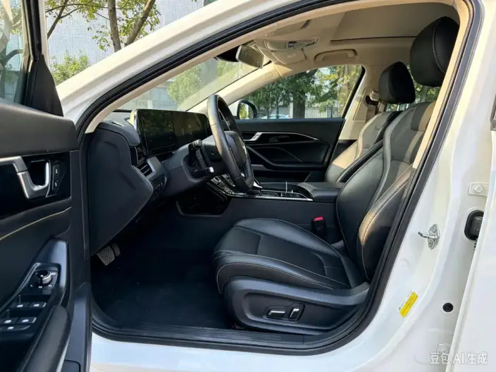 BESTUNE B70 2022 Model Third generation 2.0T Automatic Smart Enjoy Model – фото 10
