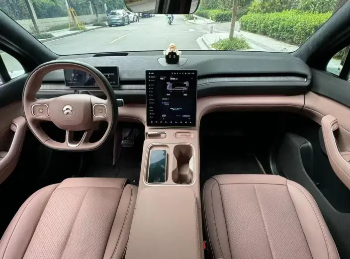 NIO EC6 2024 Model 75kWh – фото 7